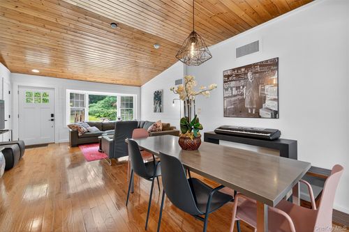 668 Cochecton Tpke, Narrowsburg, NY, 12764-5600 | Card Image