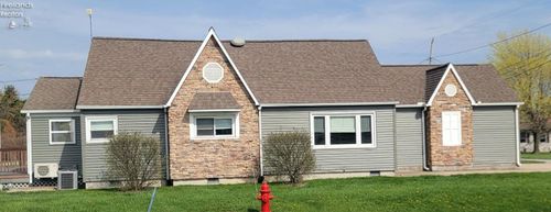 5411 E Channel Dr, Port Clinton, OH, 43452-3403 | Card Image