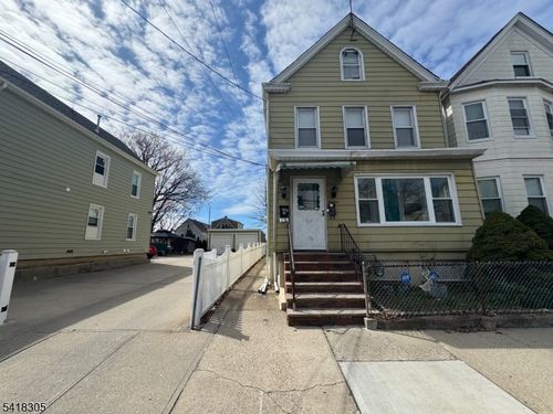 16 Cutler St, Clifton, NJ, 07011-2014 | Card Image