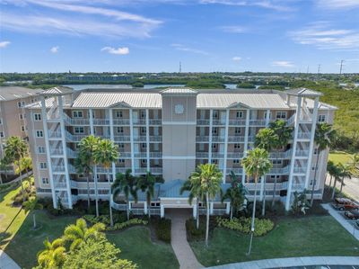 504 - 7296 Marathon Drive, Condo with 3 bedrooms, 2 bathrooms and null parking in Seminole FL | Image 1