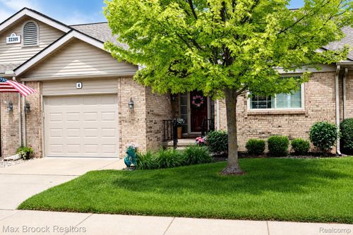 22205 Quail Run Cir, South Lyon, MI, 48178-2605 | Card Image
