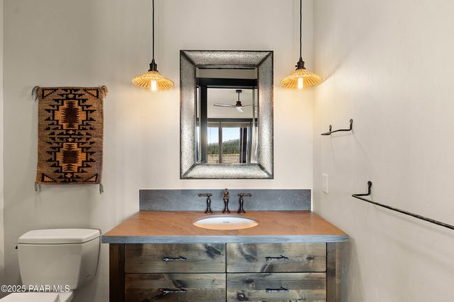 Bathroom 3 | Image 48