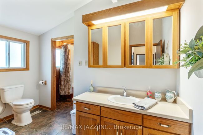 1092 Briscoe Dr, House other with 3 bedrooms, 2 bathrooms and 6 parking in Algonquin Highlands ON | Image 26