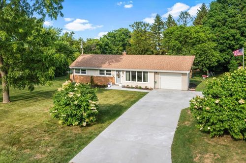 23463 N Meadow Ln, Barrington, IL, 60010-1831 | Card Image