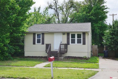 2715 N 35th Street, Lincoln, NE, 68504 | Card Image