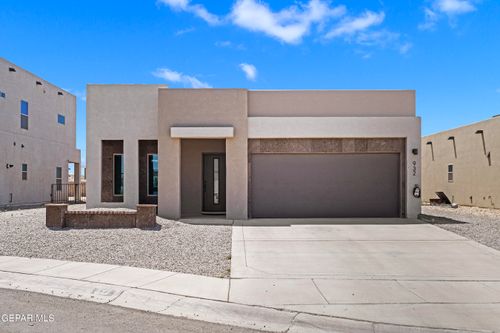 932 Texas Ave, El Paso, TX, 79901-1506 | Card Image
