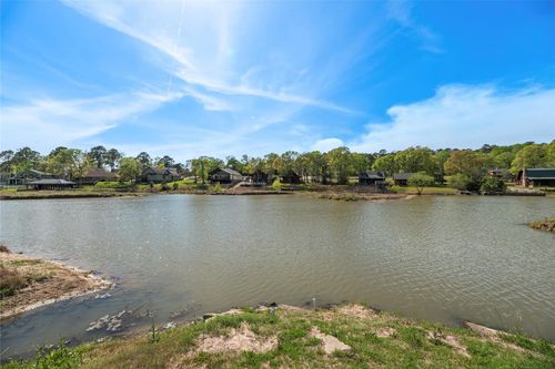 2 Wildwood Lake Dr, Huntsville, TX, 77340-1413 | Card Image
