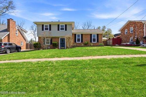 3709 Candlewood Way, Jeffersontown, KY, 40299-3901 | Card Image