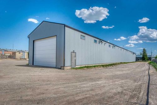 {{alt}} | Card Image