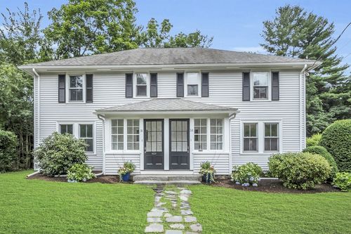 31-31 Lang St, Concord, MA, 01742-1703 | Card Image