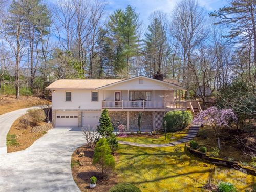 311 Winding Way Dr, Franklin, NC, 28734-7794 | Card Image