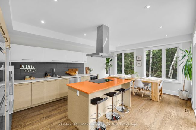3311 Barlow Cres, House other with 3 bedrooms, 4 bathrooms and 6 parking in Dunrobin ON | Image 7