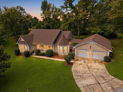 430 Shady Grove Rd, Guntersville, AL, 35976-9701 | Card Image