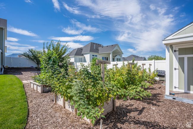 Exterior Photos taken from previous season | Image 68