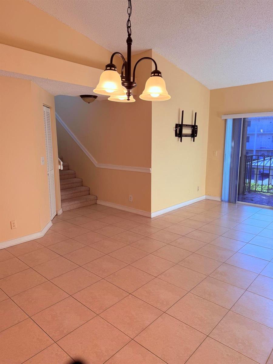 Residential Lease in Lake Park 3