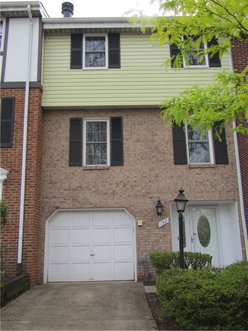 152 Aberdeen Dr, Pittsburgh, PA, 15237-4768 | Card Image