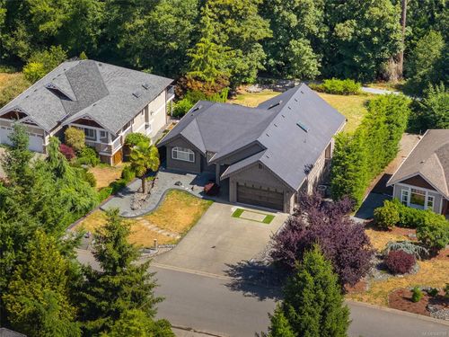 2544 Kinnoull Cres, Mill Bay, BC, V8H1H3 | Card Image