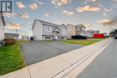 67 Westport Dr, Home with 5 bedrooms, 4 bathrooms and null parking in Paradise NL | Image 2