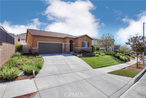 245 Country Club Dr, Calimesa, CA, 92320 | Card Image