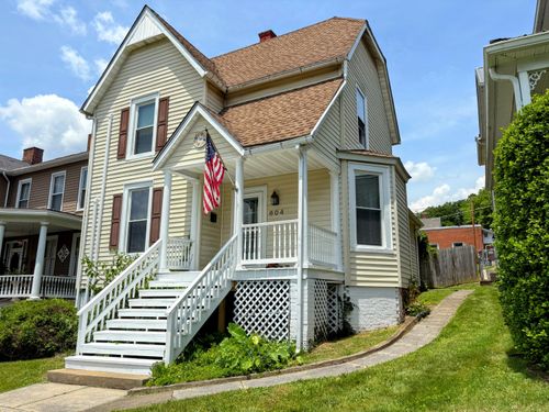 604 Prospect Walk, Clifton Forge, VA, 24422-1735 | Card Image