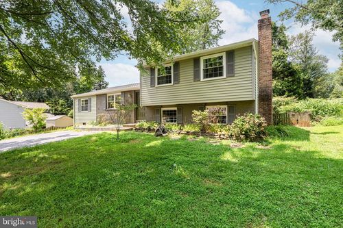 9802 Brightlea Dr, VIENNA, VA, 22181-6003 | Card Image