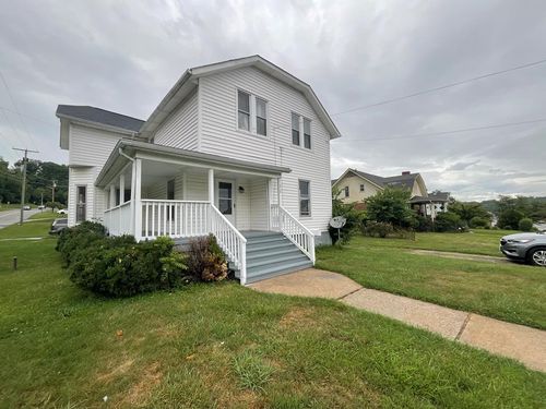 310 W Washington St, Galax, VA, 24333-2836 | Card Image