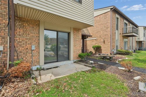 207-1279 Guelbreth Ln, Saint Louis, MO, 63146-5713 | Card Image