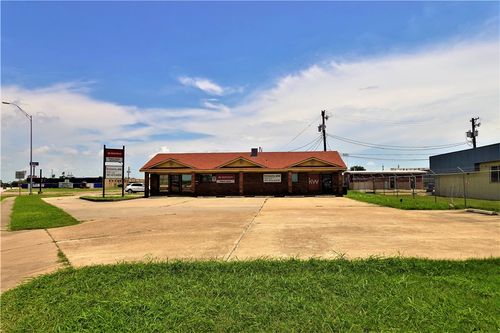 902 Us Highway 181, Portland, TX, 78374-1708 | Card Image