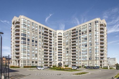 220-9015 Leslie St, Richmond Hill, ON, L4B4J8 | Card Image