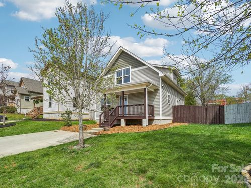 17 Yarrow Meadow Rd, Weaverville, NC, 28787-0639 | Card Image