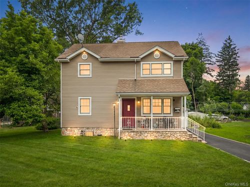 2 Hempstead Ln, Spring Valley, NY, 10977-3623 | Card Image
