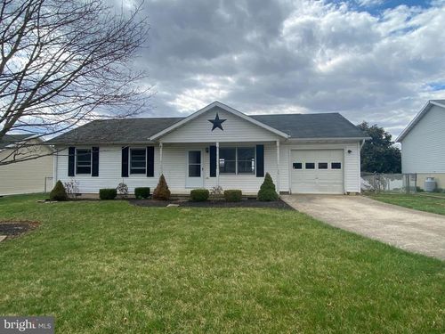 20 Greene Ave, CHARLES TOWN, WV, 25414-4191 | Card Image