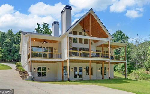 672 Tugalo Heights Cir, Lavonia, GA, 30553-3947 | Card Image