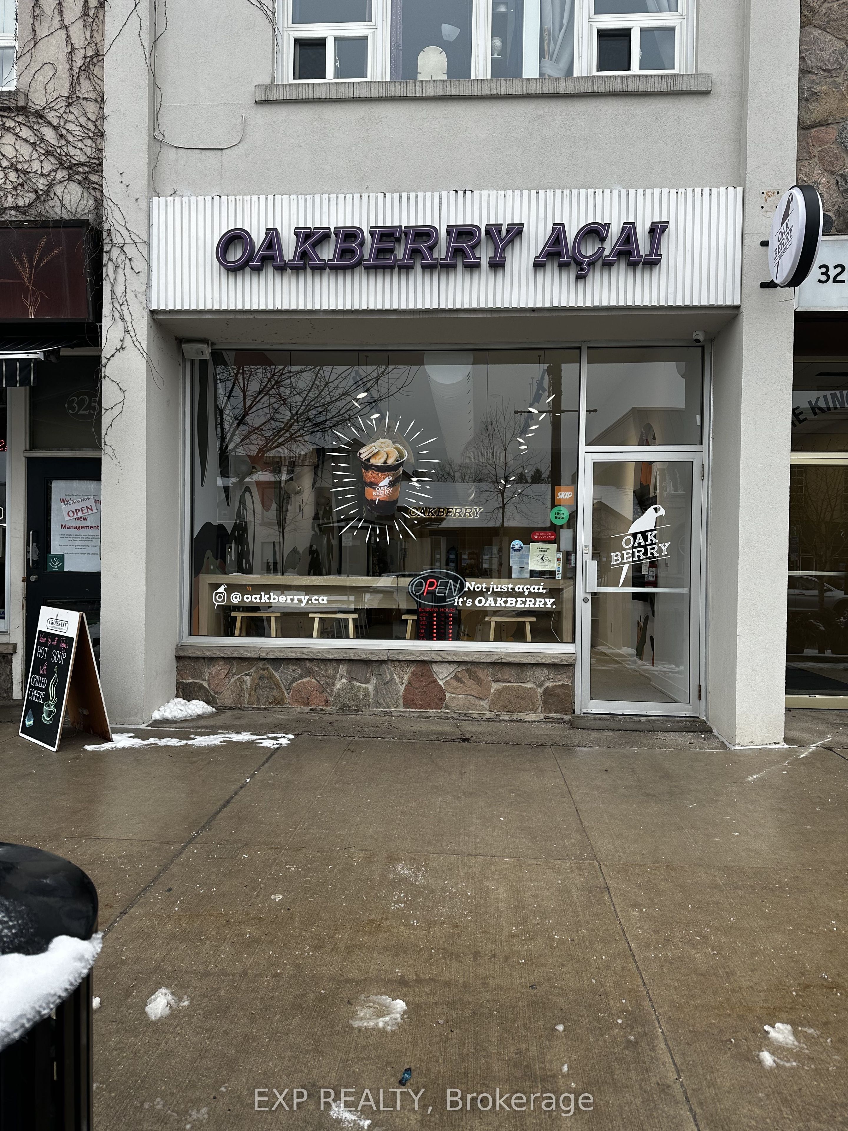 Commercial Sale in Oakville 3