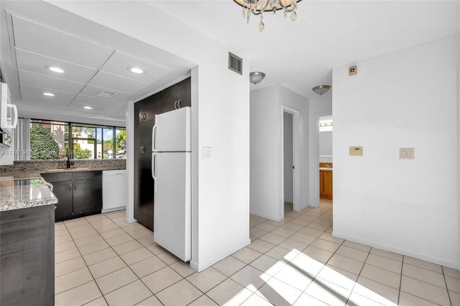 APT-808 - 2821 Sw 87 Th Ave, Condo with 3 bedrooms, 3 bathrooms and null parking in Davie FL | Image 9