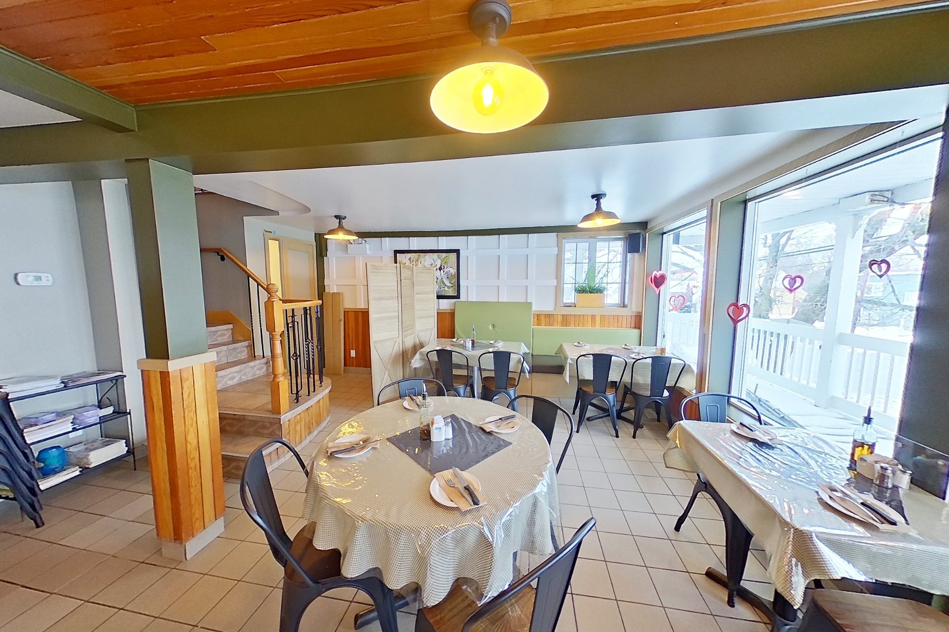Commercial Sale in Saint-Jean-Port-Joli 4