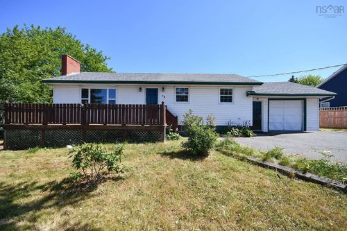 18 Bissett Rd, Cole Harbour, NS, B2V2T1 | Card Image