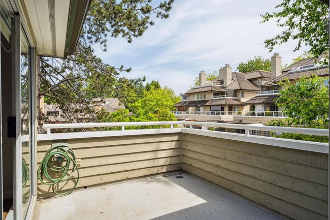 3969 Creekside Pl, Townhouse with 3 bedrooms, 2 bathrooms and 2 parking in Burnaby BC | Image 24