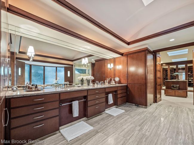 4790 Dow Ridge Rd, House other with 5 bedrooms, 7 bathrooms and null parking in Orchard Lake MI | Image 37