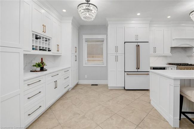 435 Country Club Dr, House other with 5 bedrooms, 5 bathrooms and 4 parking in Windsor ON | Image 17