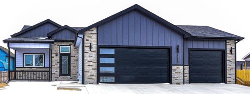 2233 Zuni Trl, Bar Nunn, WY, 82601-6461 | Card Image