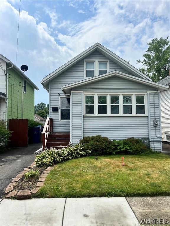 Minnesota Ave, Buffalo, NY 14215