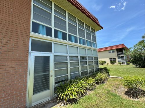 apt-102-89 Crooked Tree Ln, VERO BEACH, FL, 32962-3024 | Card Image