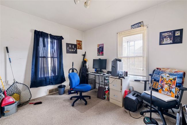 House #4 | Image 43