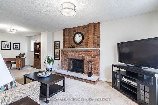96 Nipissing Cres, House other with 4 bedrooms, 3 bathrooms and 4 parking in Brampton ON | Image 10
