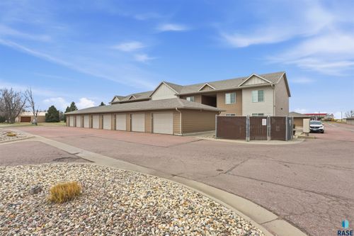 48-4920 S Klein Ave Avenue, Sioux Falls, SD, 57106 | Card Image