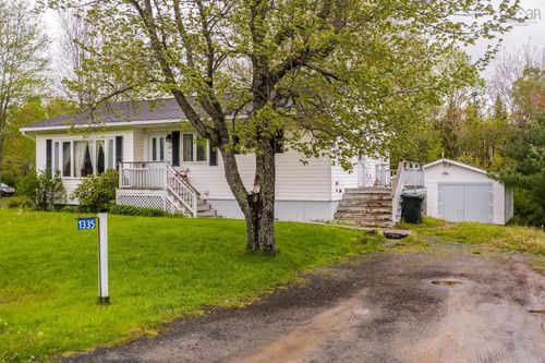 1335 Highway 2, Lantz, NS, B2S1Z2 | Card Image