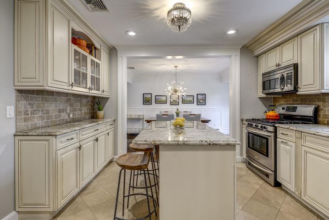 Open Concept Kitchen | Image 10