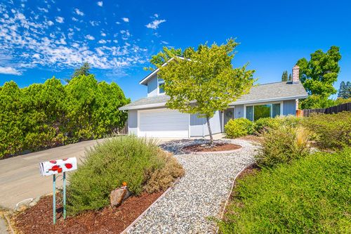 11053 Cilker River Way, Rancho Cordova, CA, 95670 | Card Image