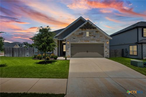 215 Cabiness Dr, Salado, TX, 76571-6715 | Card Image